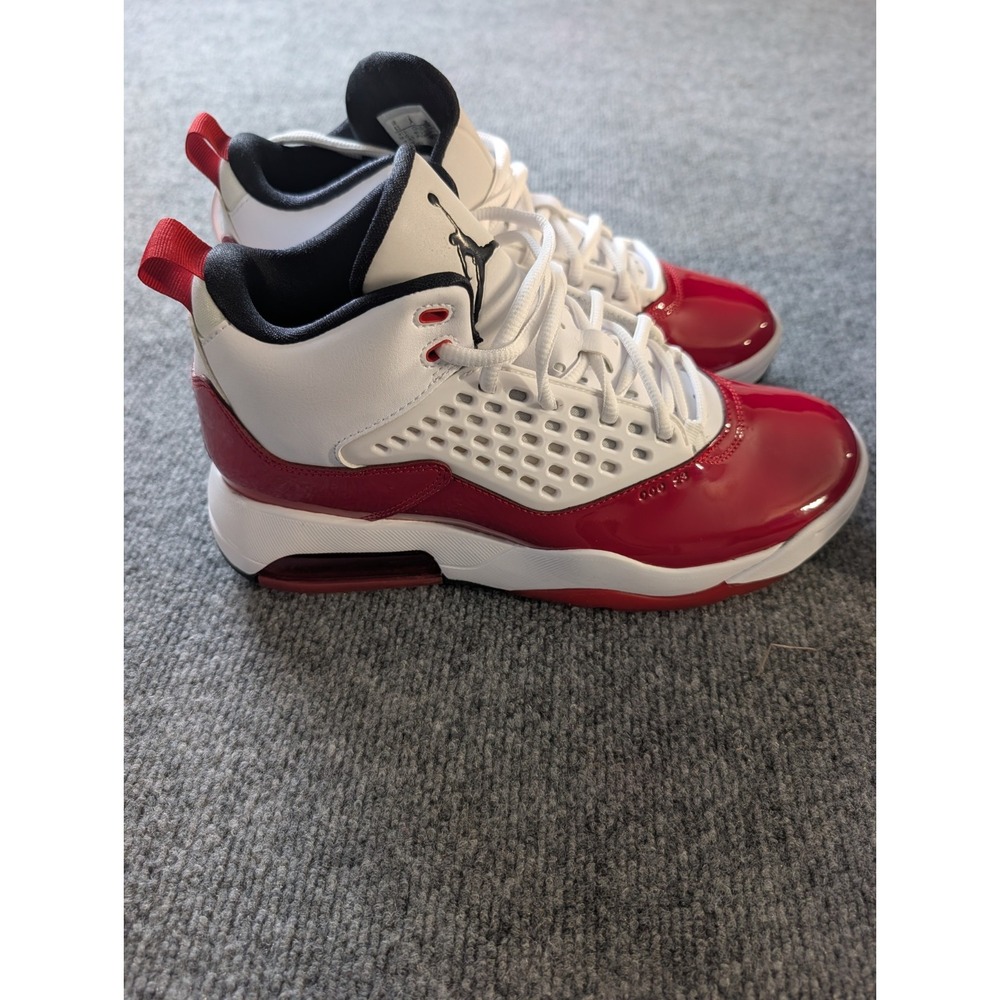 Jordan Maxin 200 White/Black/Red Men's Sneakers - Size 8.5 NWOB CD6107-106